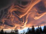 Хаотично-волнистые облака над Новой Зеландией
